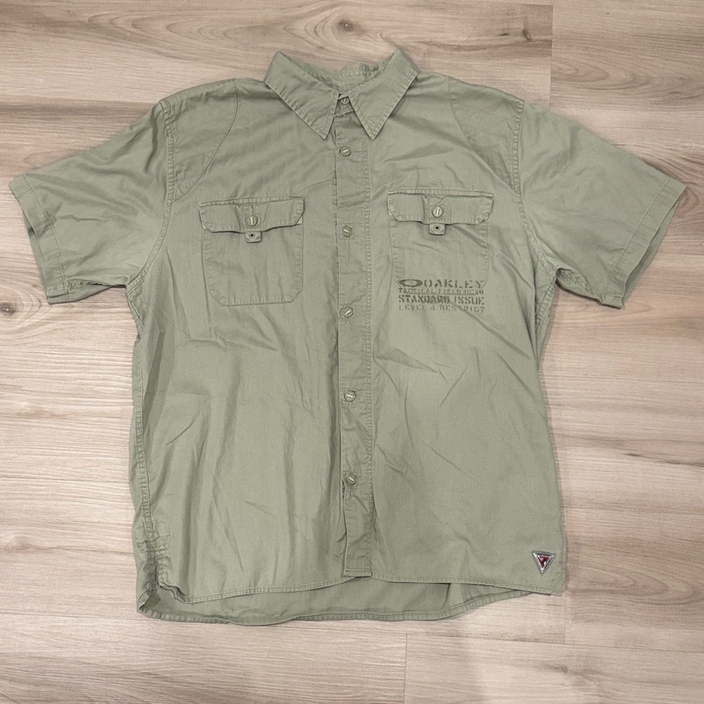 Y2K Oakley Tactical XXL Tan Colour Casual short sleeve Button Down Shirt